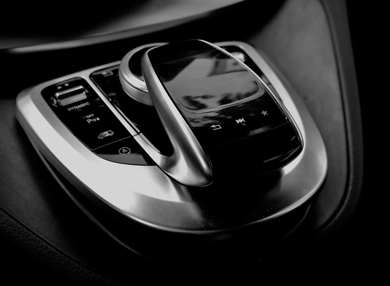 Nowoczesna prasa cyfrowa o Ferrari – co warto śledzić? motoryzacja (197)