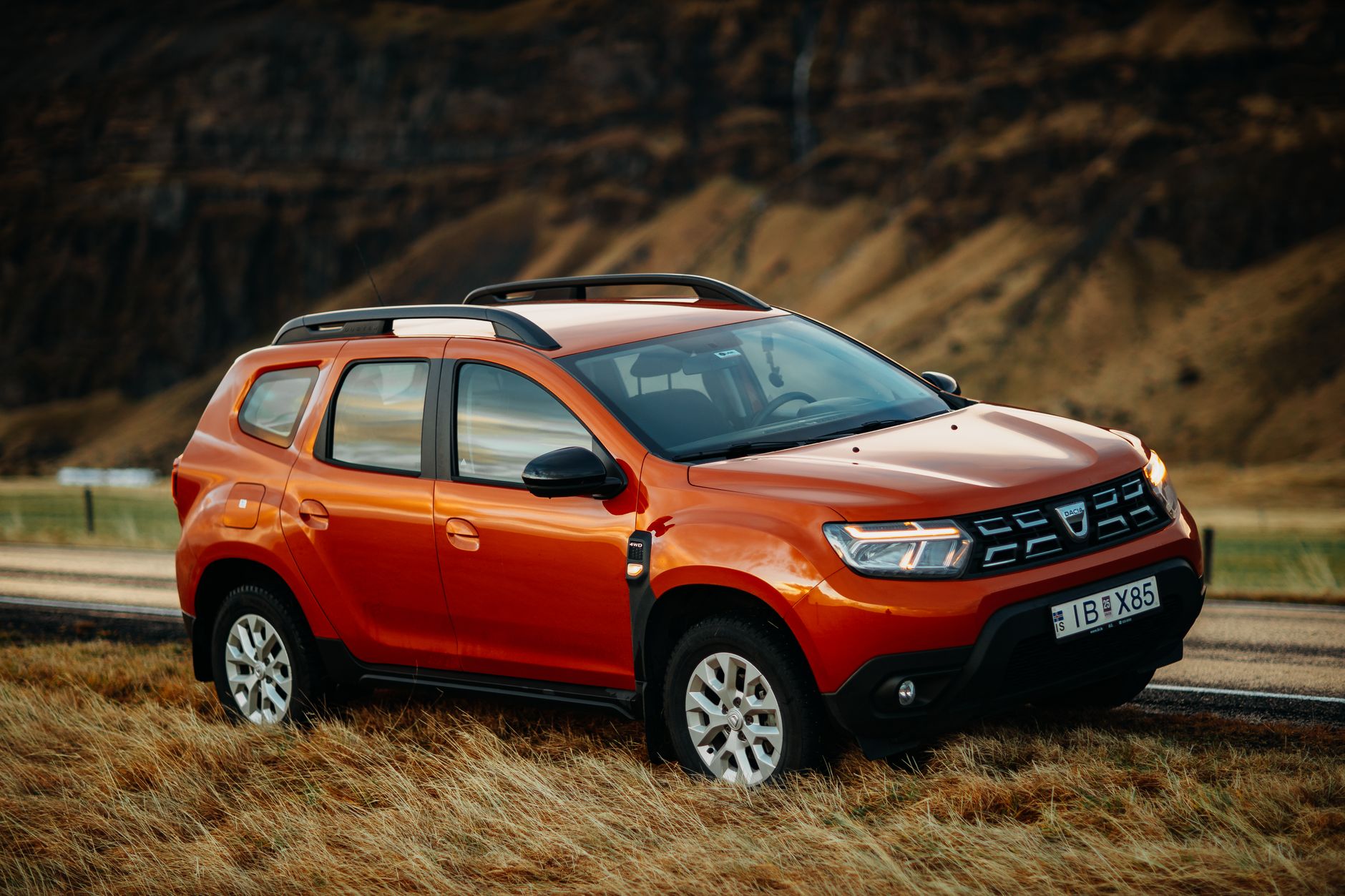 Dacia Duster III (2024): przegląd silników, nowego napędu Hybrid 140 i zmian w zawieszeniu Dacia Duster III (2024): przegląd silników, nowego napędu Hybrid 140 i zmian w zawieszeniu